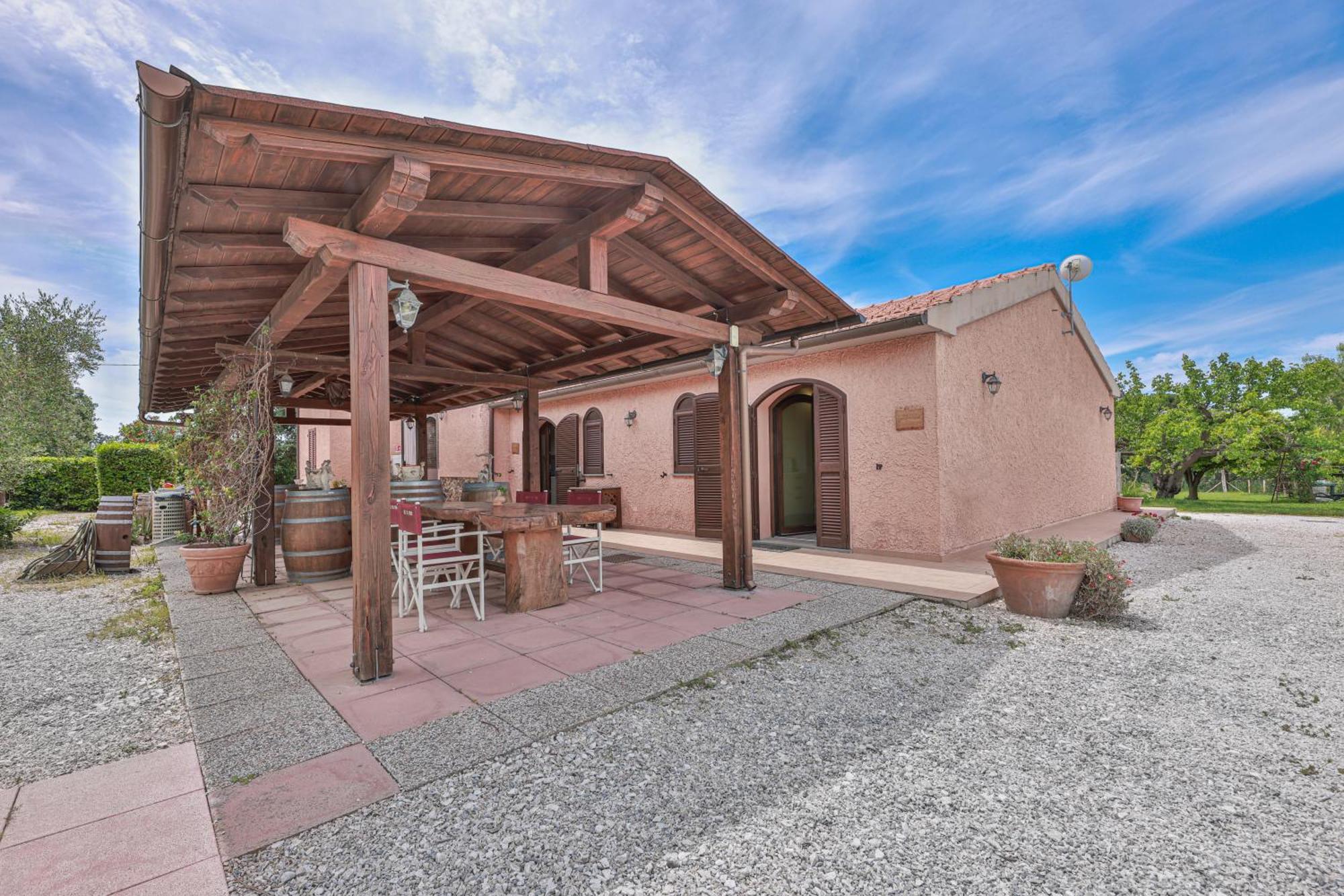 Agriturismo Re Di Fiori Donoratico Exterior foto